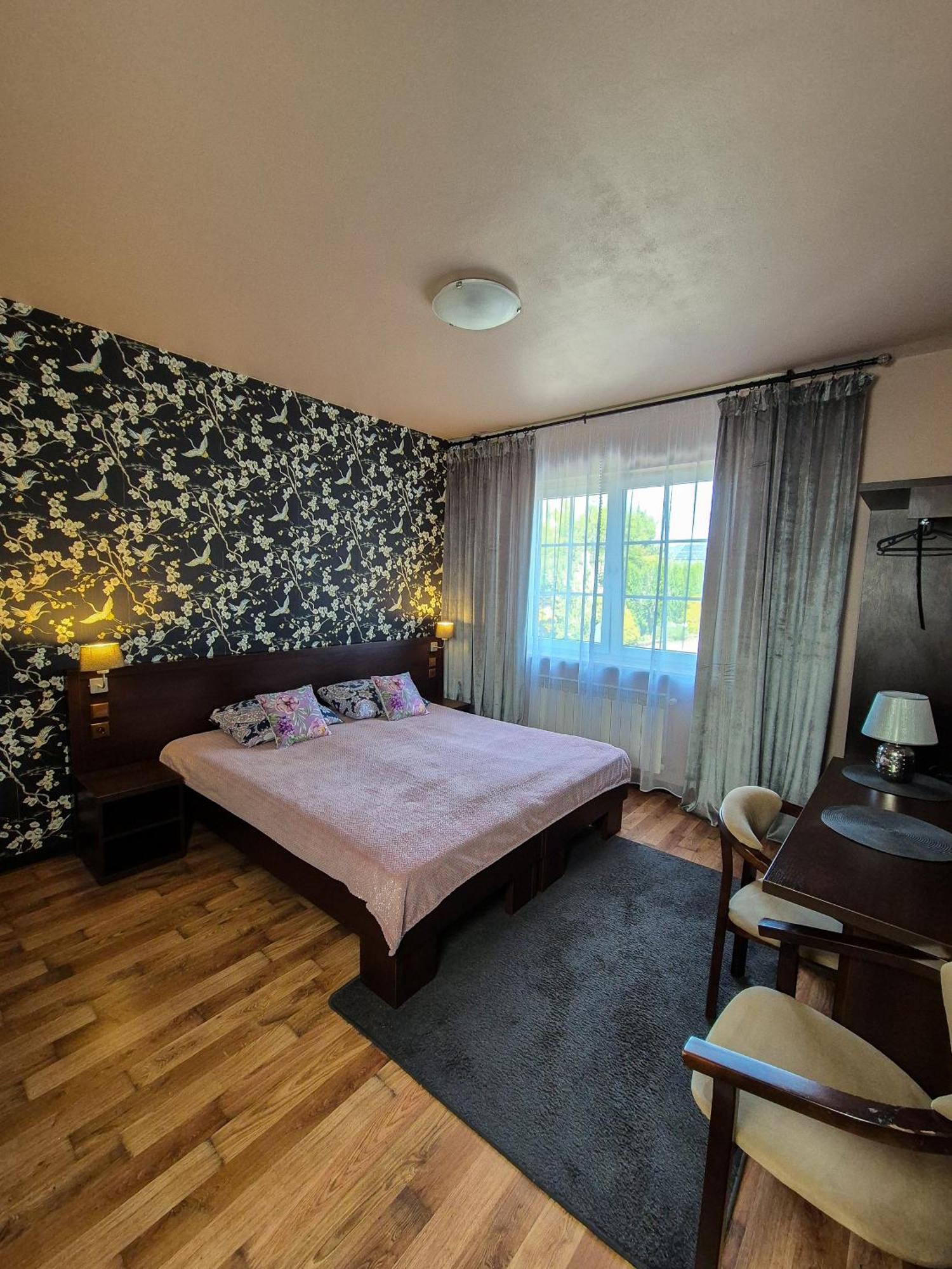 Noclegi Pod Lasem Lublin Extérieur photo