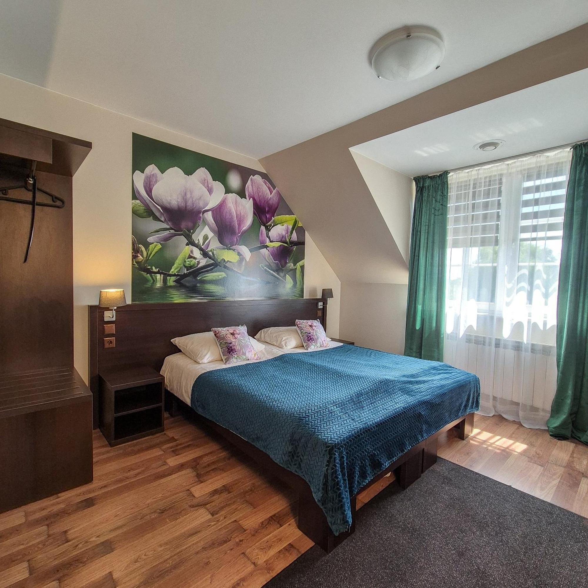 Noclegi Pod Lasem Lublin Extérieur photo